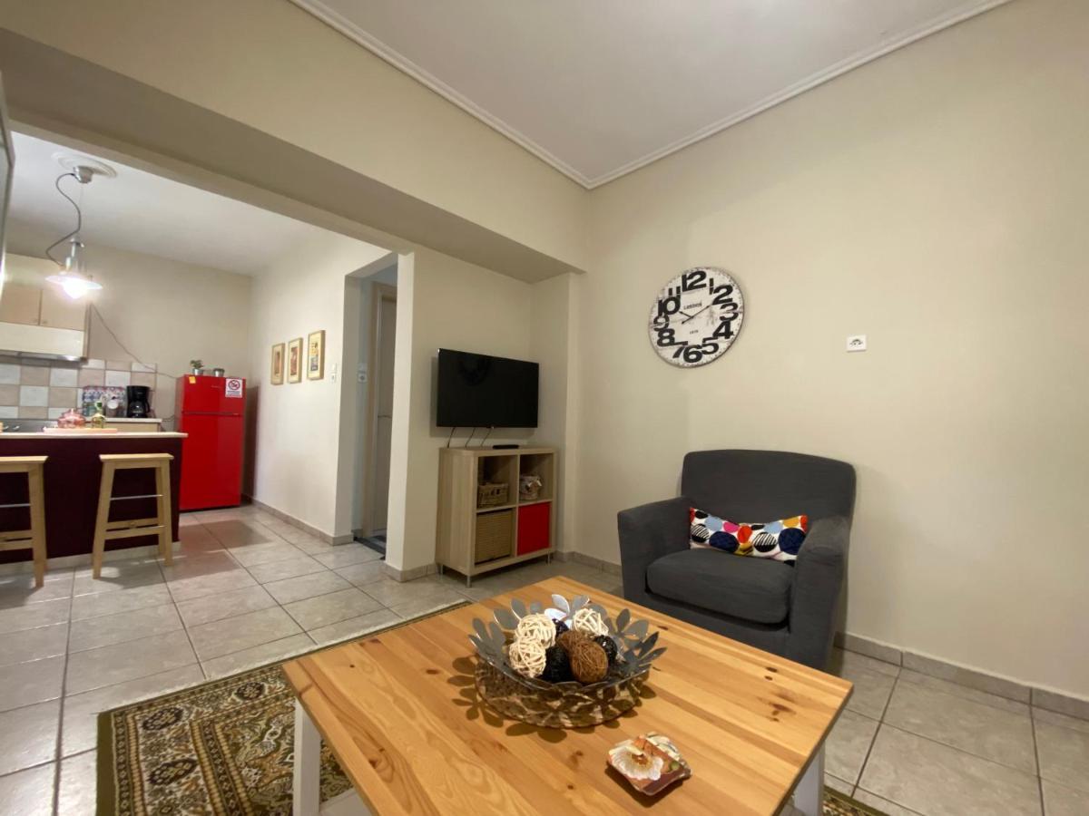 Cozy And Quiet Mini City Apartment Tríkala Екстериор снимка