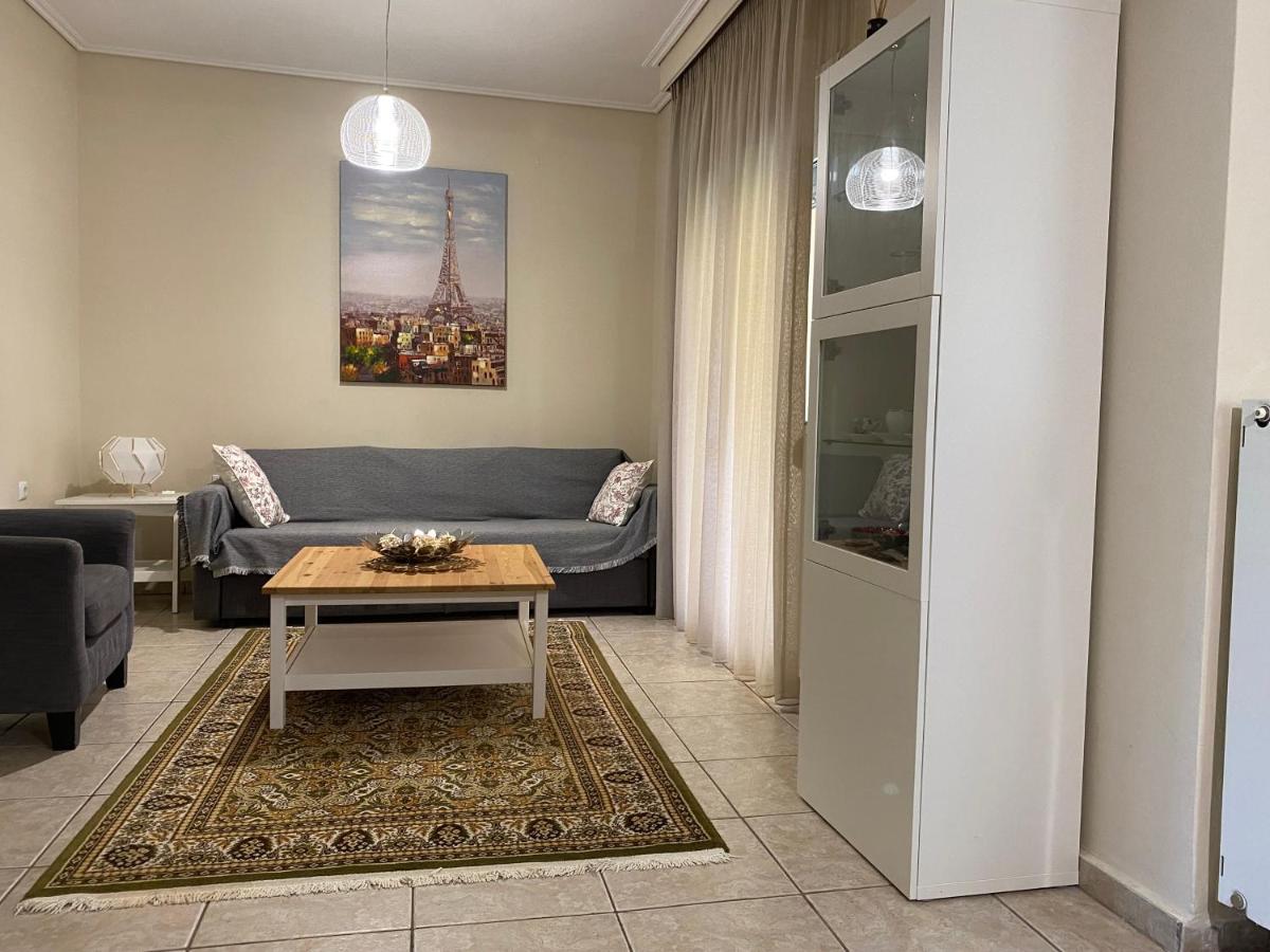 Cozy And Quiet Mini City Apartment Tríkala Екстериор снимка