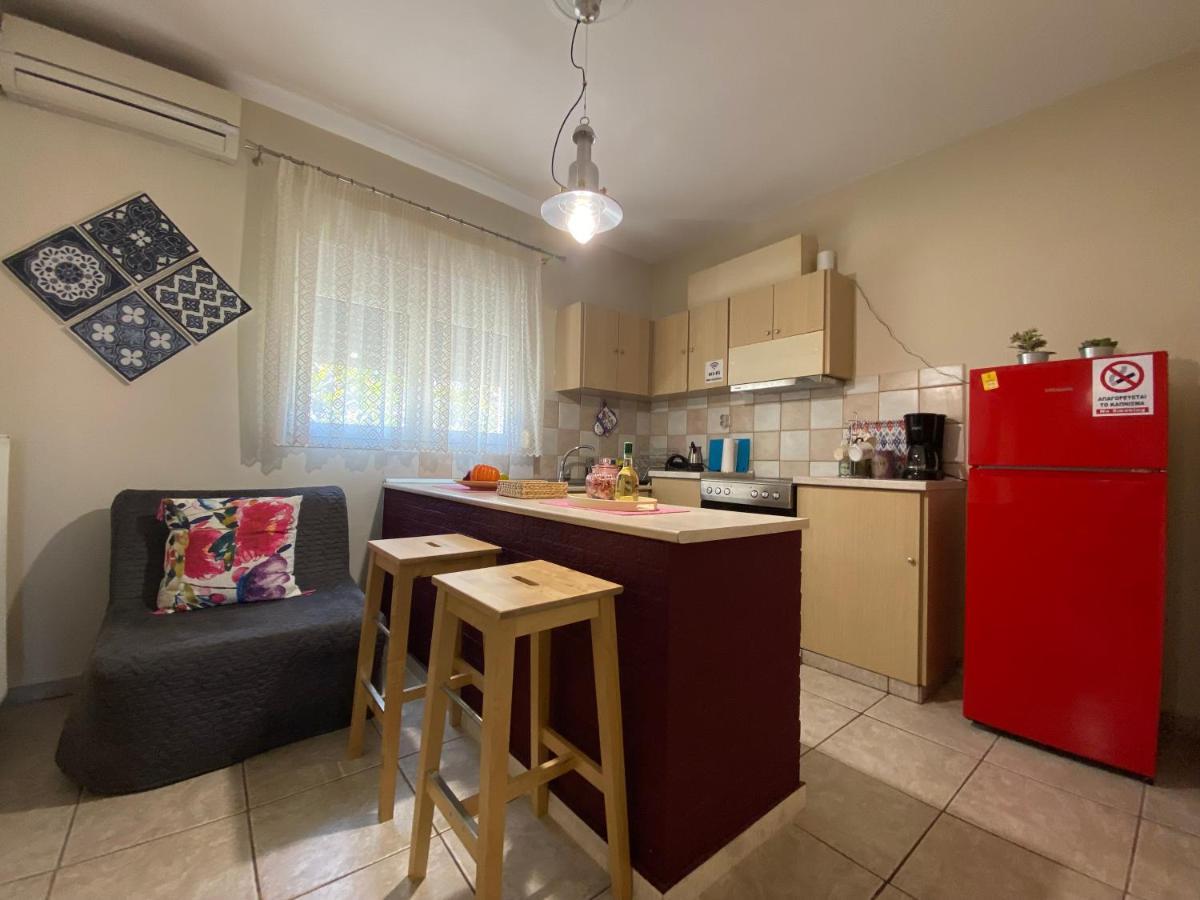 Cozy And Quiet Mini City Apartment Tríkala Екстериор снимка